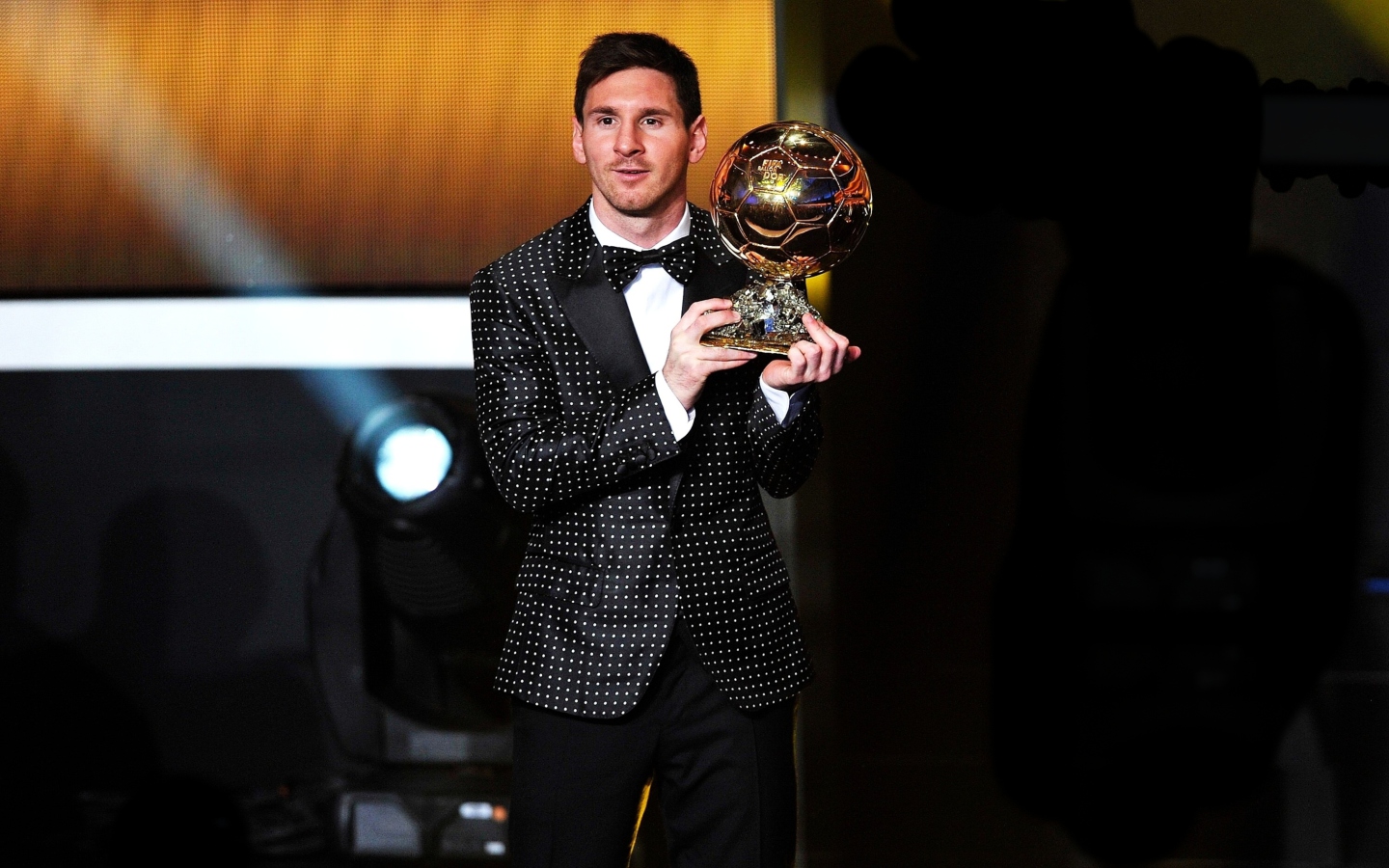 Das Lionel Messi Football Star Wallpaper 1440x900