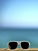 Das White Sunglasses Wallpaper 132x176