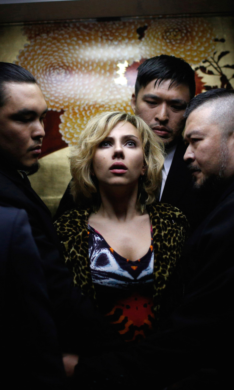 Das Scarlett Johansson as Lucy Wallpaper 768x1280