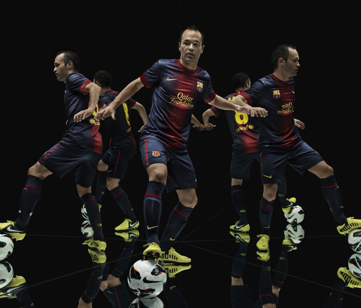 Fondo de pantalla Nike Football Uniform 1200x1024