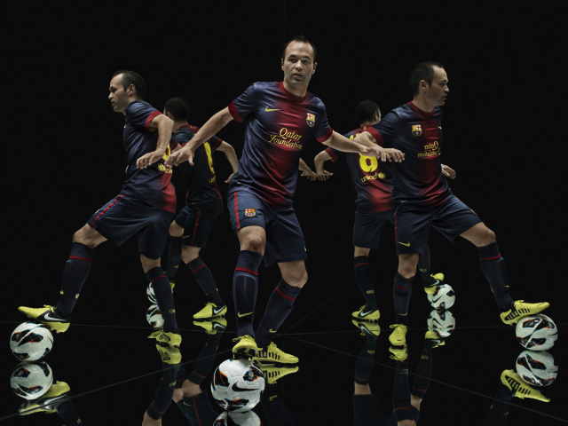 Nike Football Uniform wallpaper 640x480