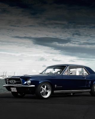 Ford Mustang 1967 sfondi gratuiti per Nokia Lumia 800