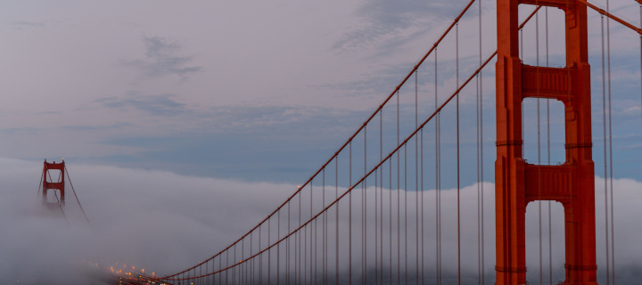 Golden Gate Bridge in Fog wallpaper 720x320