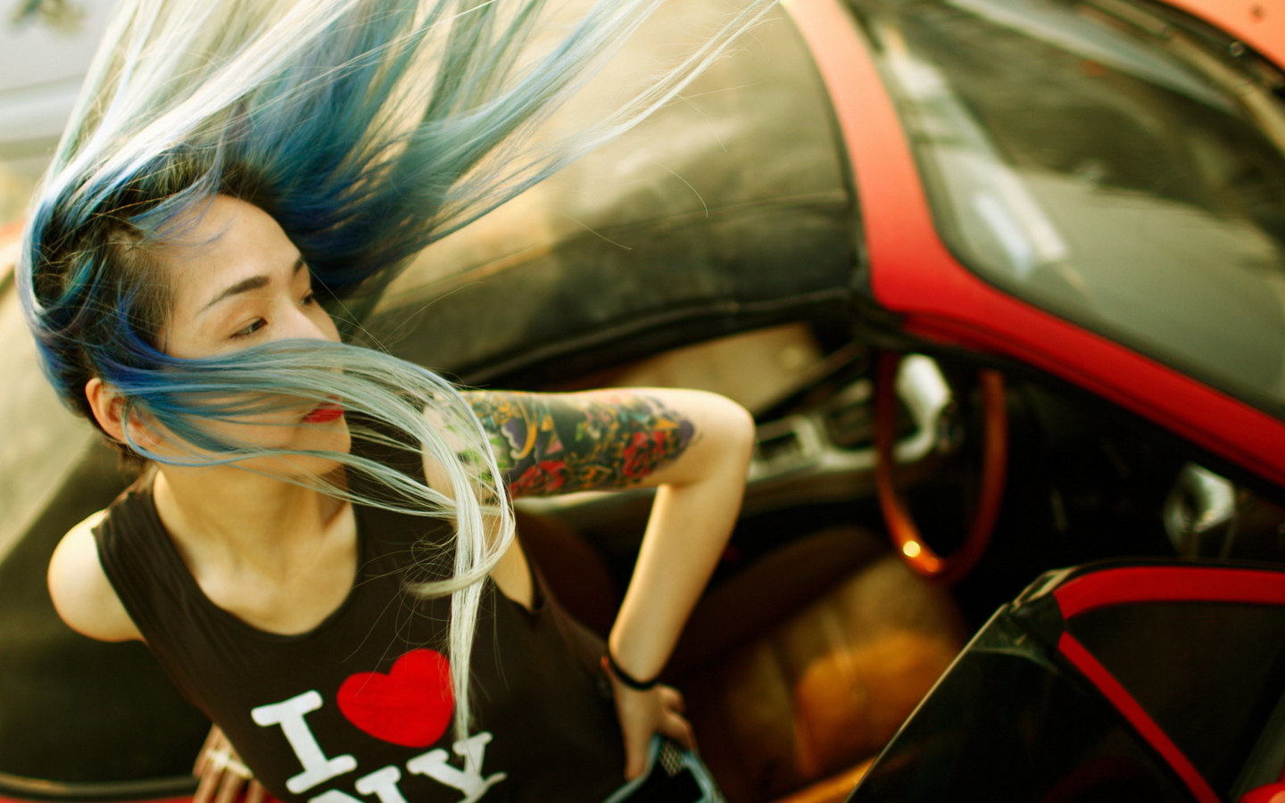 Обои Cool Asian Girl With Blue Hair & I Love NY T-shirt 1440x900