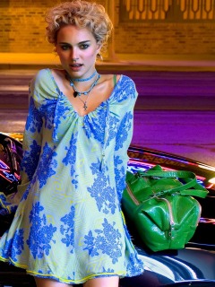 Fondo de pantalla Natalie Portman In My Blueberry Nights 240x320