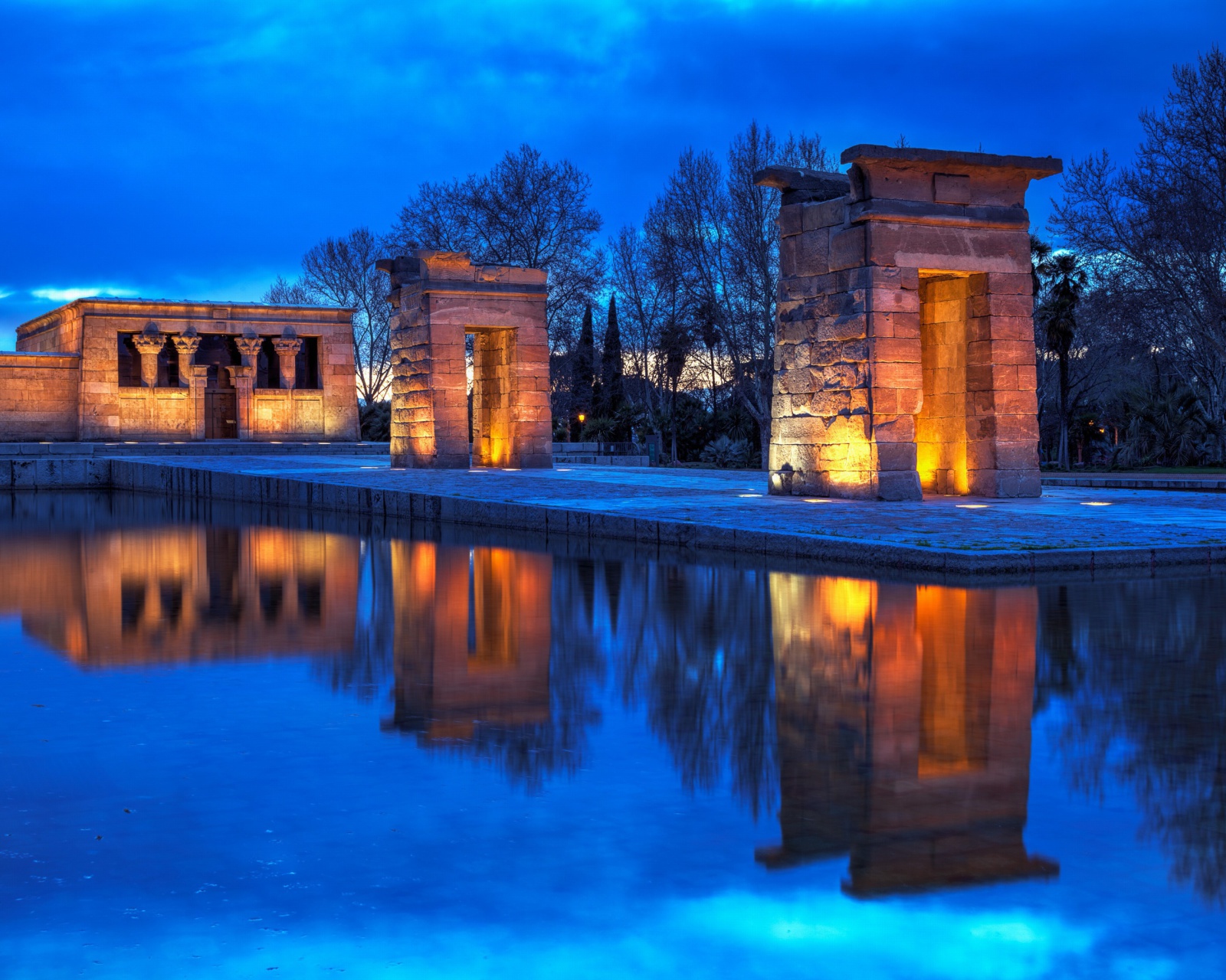 Sfondi Debod Temple - Madrid 1600x1280