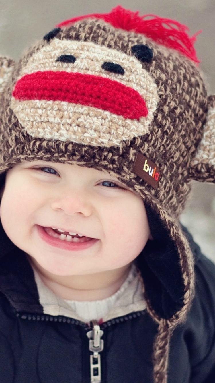 Cute Smiley Baby Boy wallpaper 750x1334