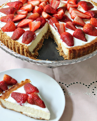 Strawberry Cheesecake Picture for 240x320