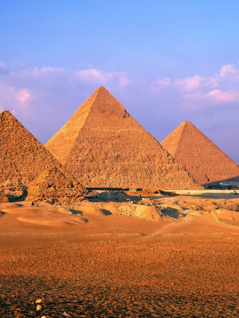 Das Nubian Pyramids Wallpaper 480x640