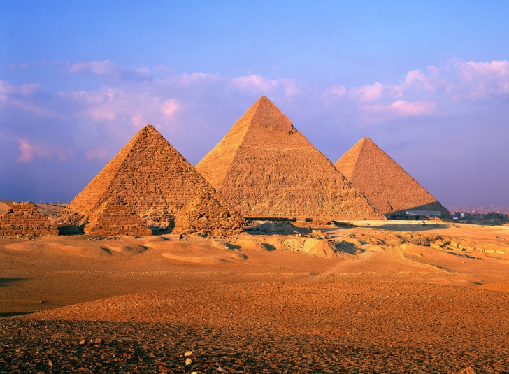 Das Nubian Pyramids Wallpaper