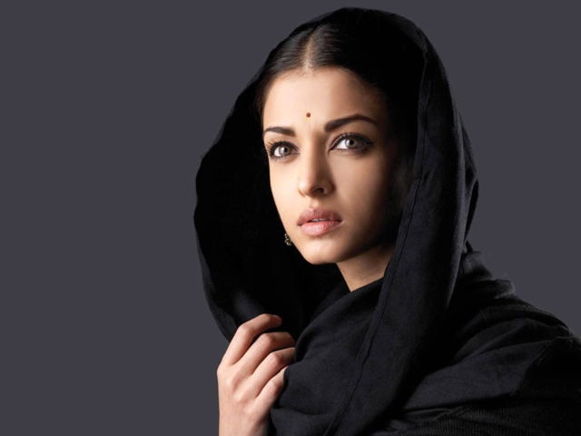 Sfondi Indian Beauty 640x480