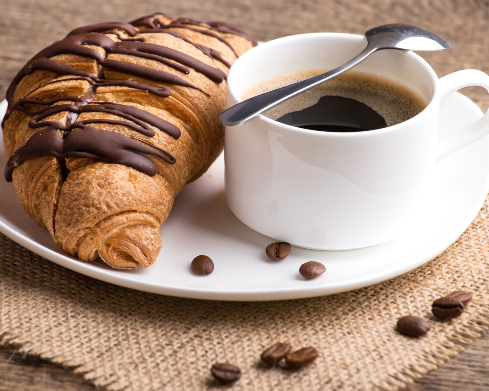 Breakfast with Croissant wallpaper 1600x1280