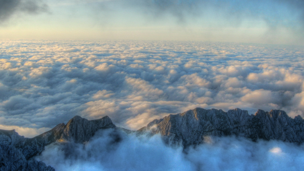 Sfondi Fog above Andes 1280x720