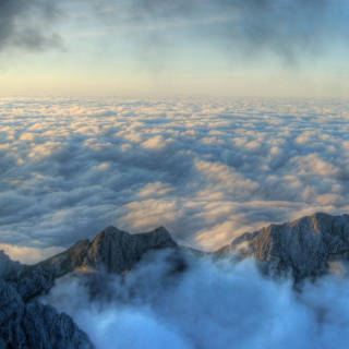 Fog above Andes - Obrázkek zdarma pro iPad