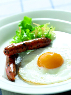 Fondo de pantalla Breakfast with Sausage 240x320