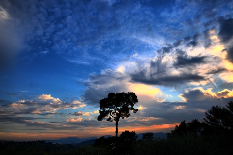 Das Dramatic Sky Wallpaper 480x320