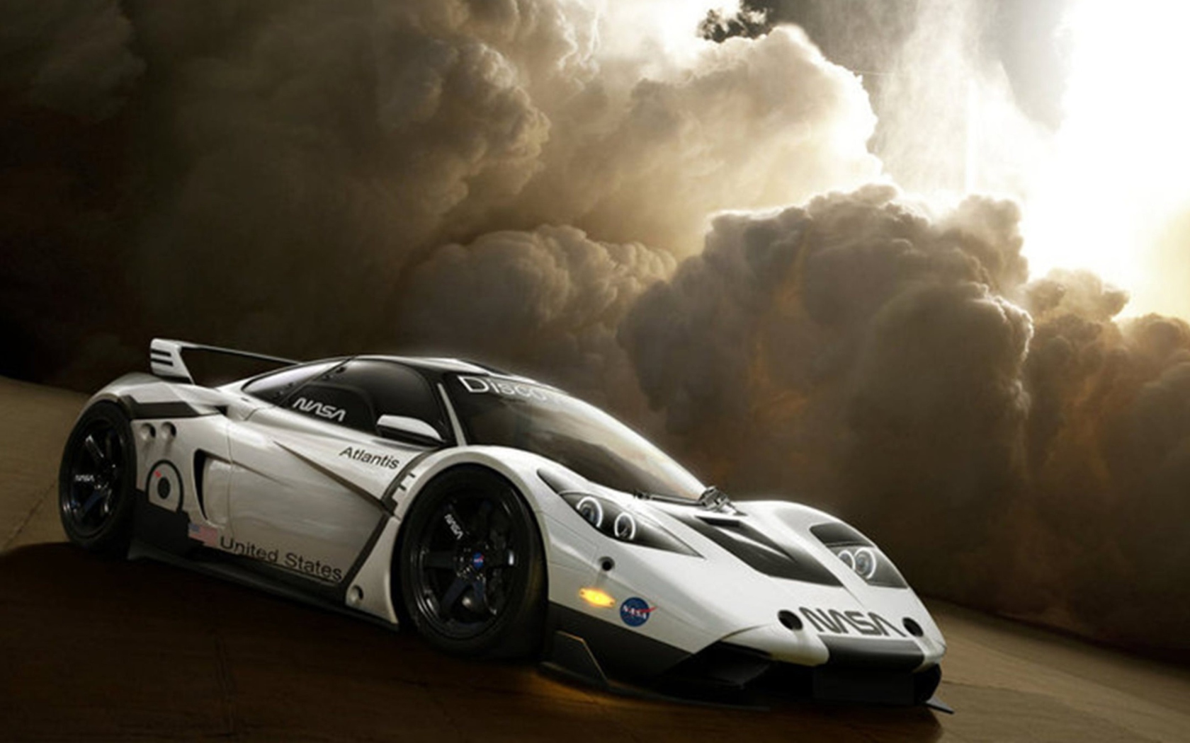 Mclaren F1 wallpaper 1680x1050