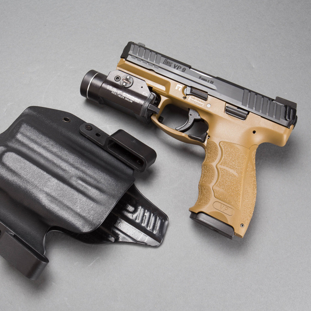 Обои Pistols Heckler & Koch 9mm 1024x1024