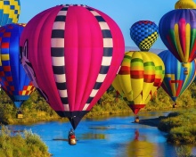 Das Colorful Air Balloons Wallpaper 220x176