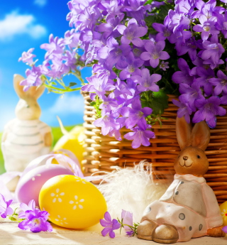 Kostenloses Easter Rabbit And Purple Flowers Wallpaper für 208x208