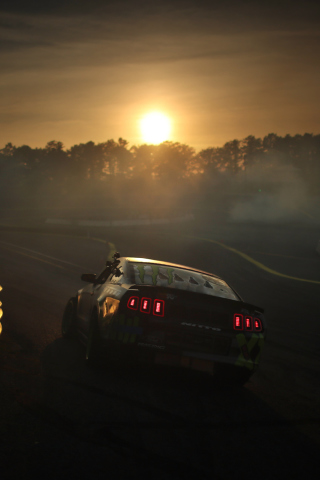 Ford Mustang Gt screenshot #1 320x480