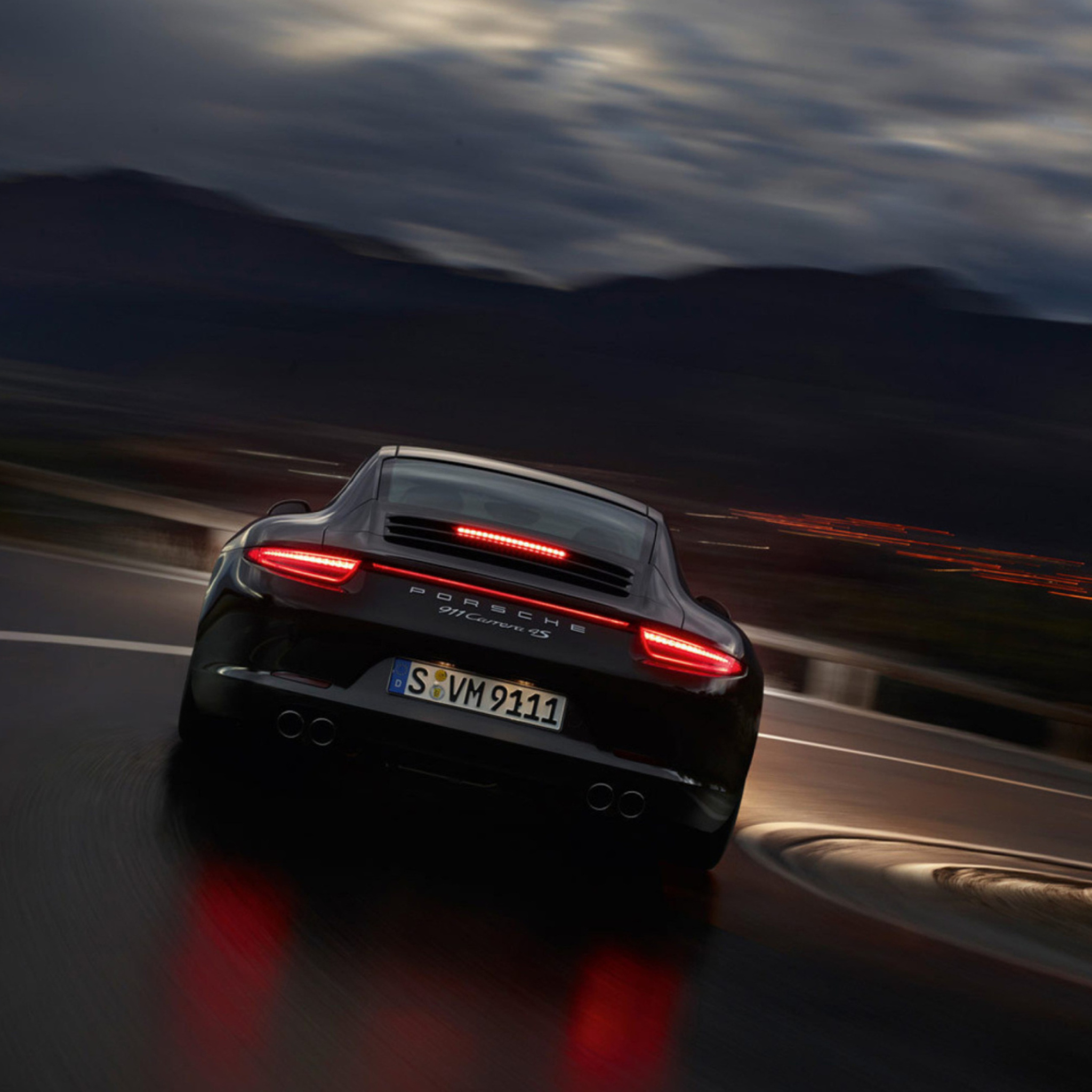 Screenshot №1 pro téma Porsche 4S 2048x2048