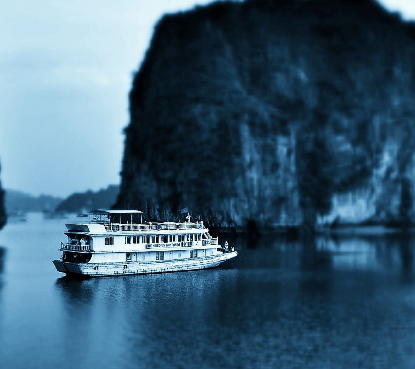 Fondo de pantalla Ha Long Bay in Vietnam 1440x1280