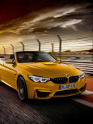 Обои BMW M4 Convertible 132x176