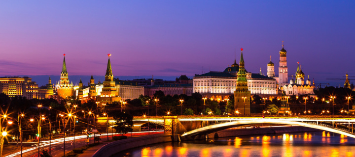 Обои Moscow Kremlin 720x320