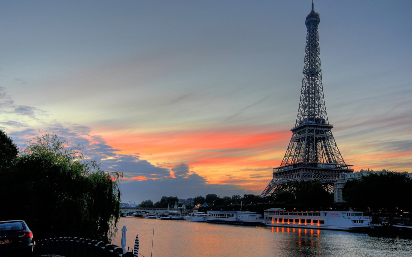 Fondo de pantalla First Time In Paris 1440x900