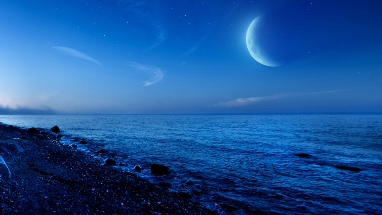 Moon On Gravel Beach wallpaper 1280x720