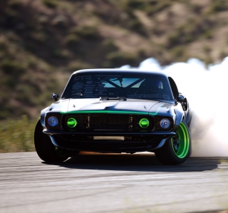 Kostenloses Ford Mustang Drifting Wallpaper für 128x128