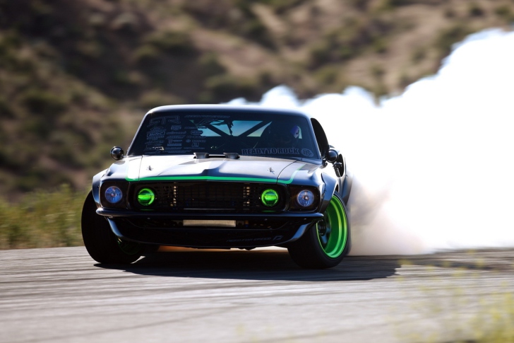 Das Ford Mustang Drifting Wallpaper