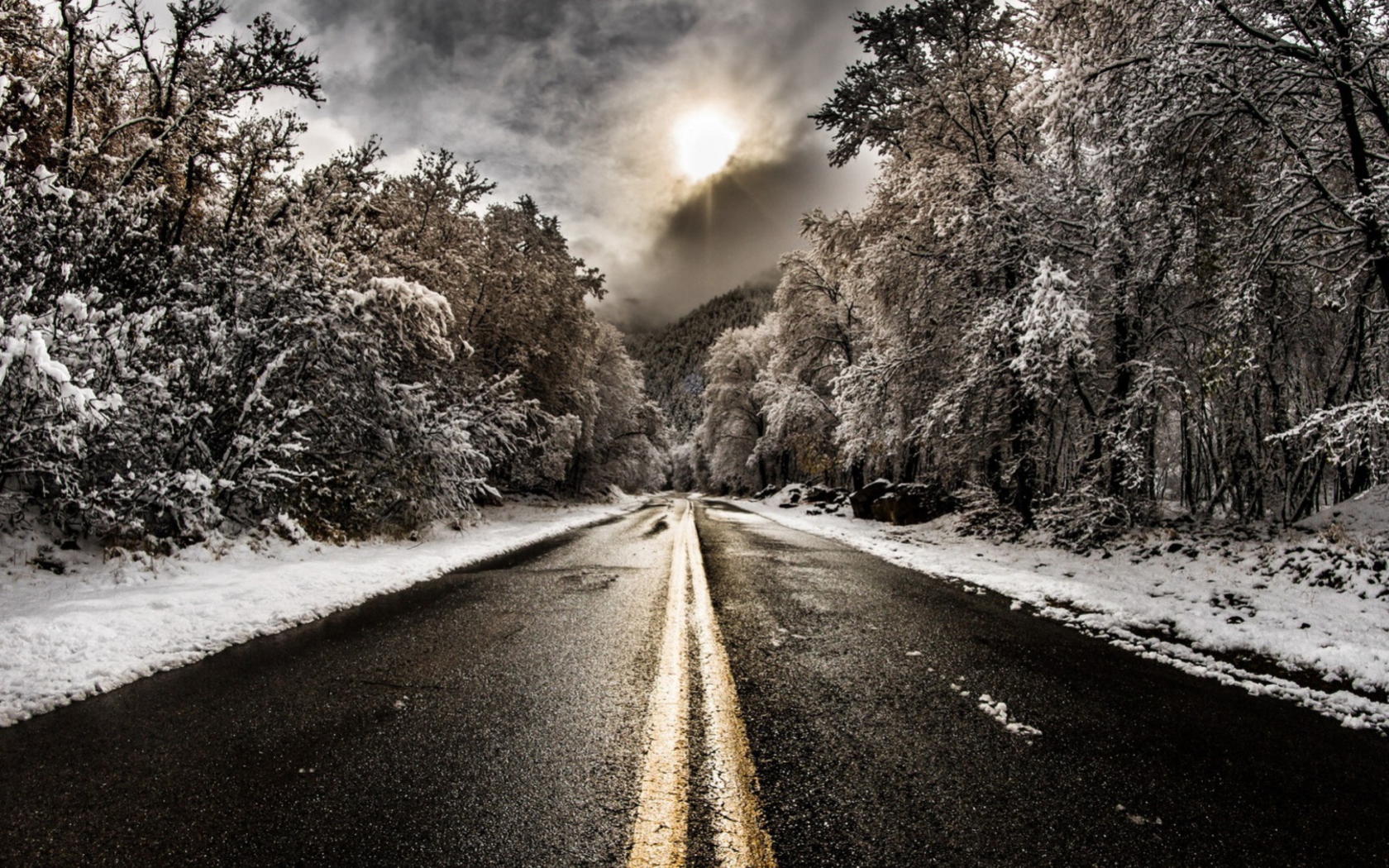 Pale Winter Road screenshot #1 1680x1050
