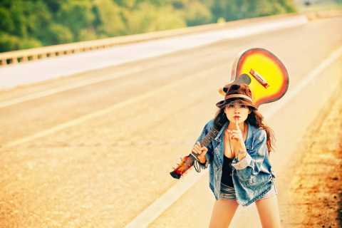Sfondi Girl, Guitar And Road 480x320