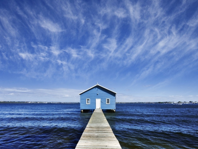 Blue Pier House wallpaper 640x480