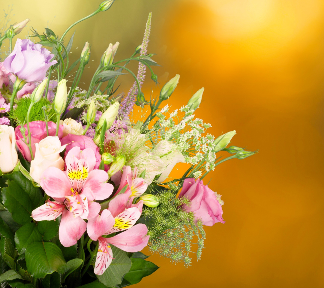 Fondo de pantalla Bouquet of iris flowers 1080x960