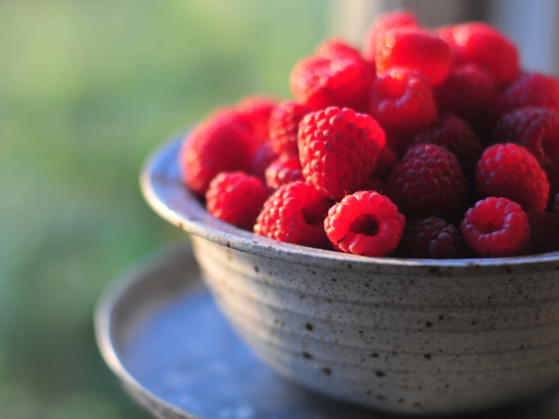 Summer Raspberry wallpaper 1152x864