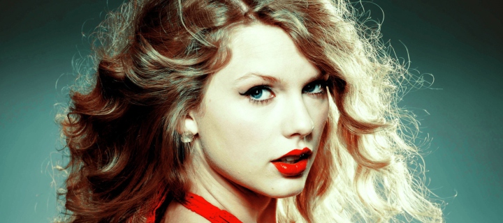 Fondo de pantalla Taylor Swift In Red Dress 720x320