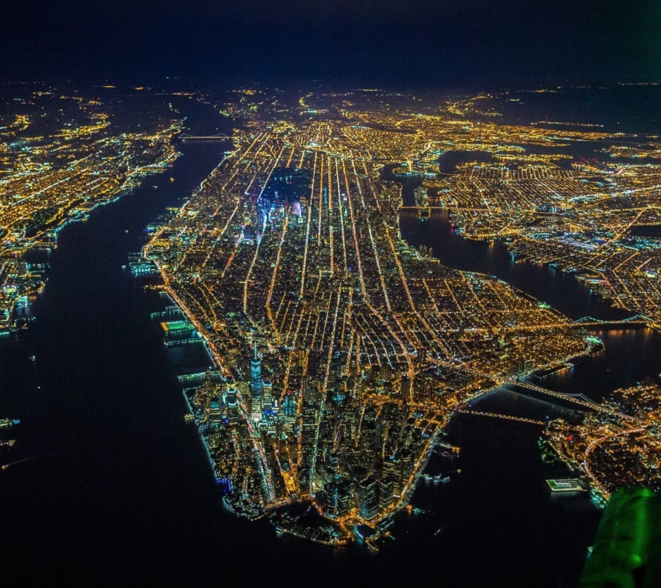 Обои New York City Night View From Space 960x854