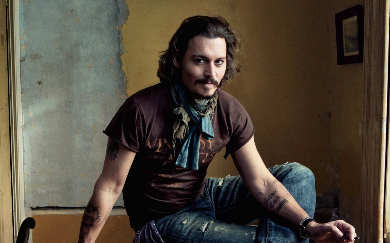 Good Looking Johnny Depp wallpaper 1280x800