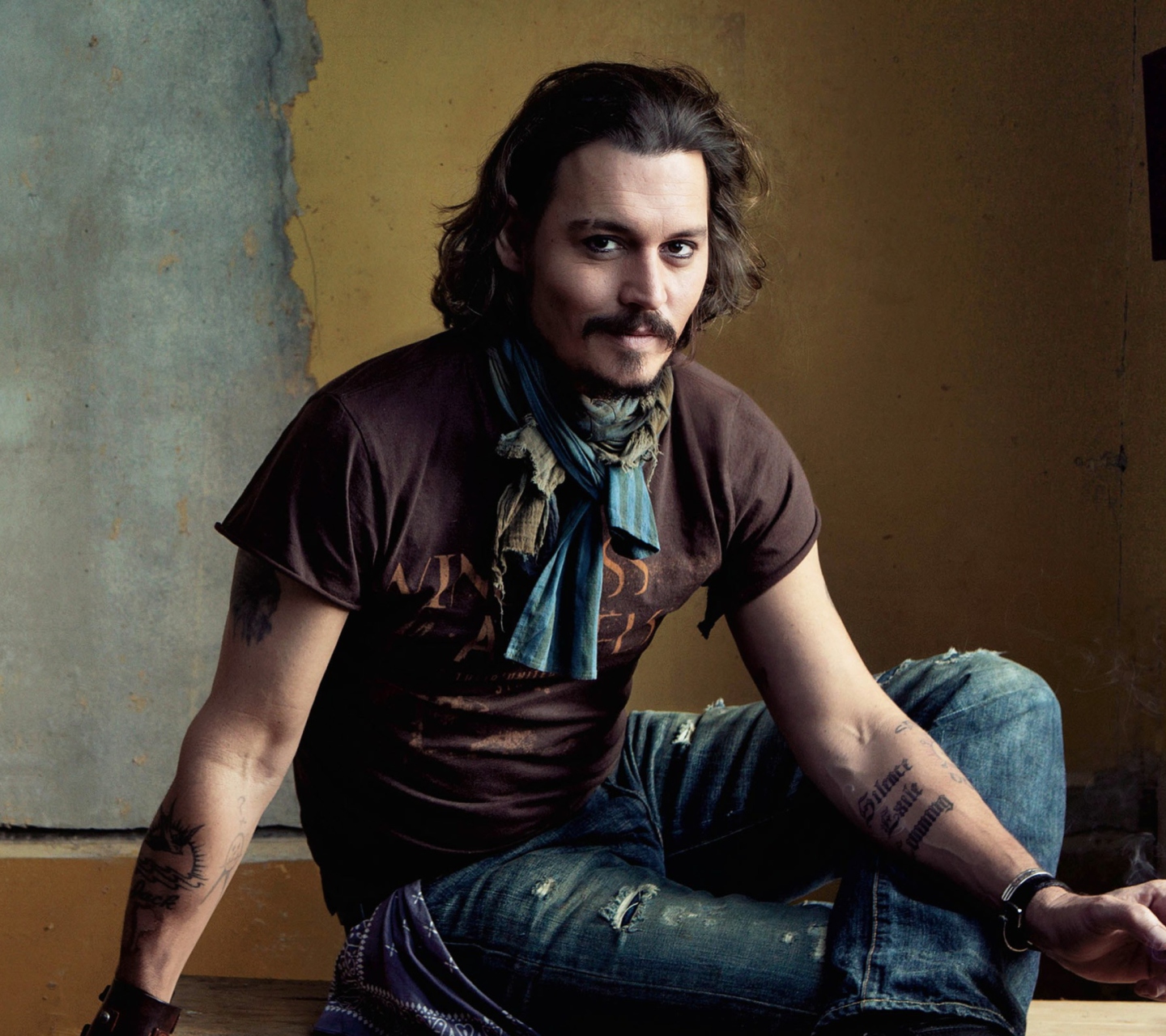 Das Good Looking Johnny Depp Wallpaper 1440x1280