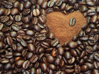 Das In Love With Coffee Wallpaper 320x240