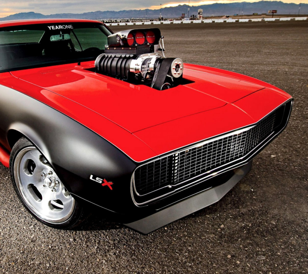 Sfondi Chevrolet Hot Rod Muscle Car with GM Engine 1080x960