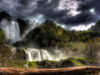 Fondo de pantalla Storm Over Waterfall 320x240