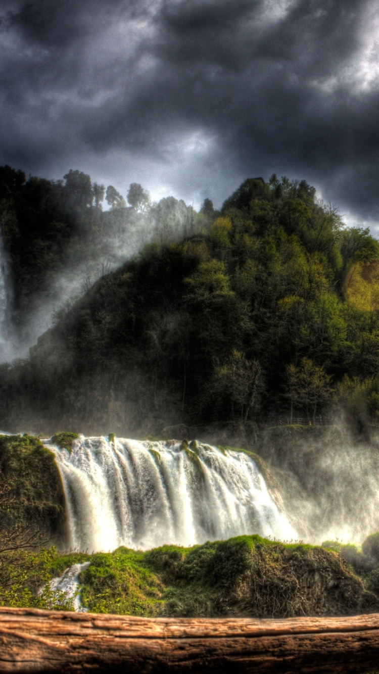 Das Storm Over Waterfall Wallpaper 750x1334