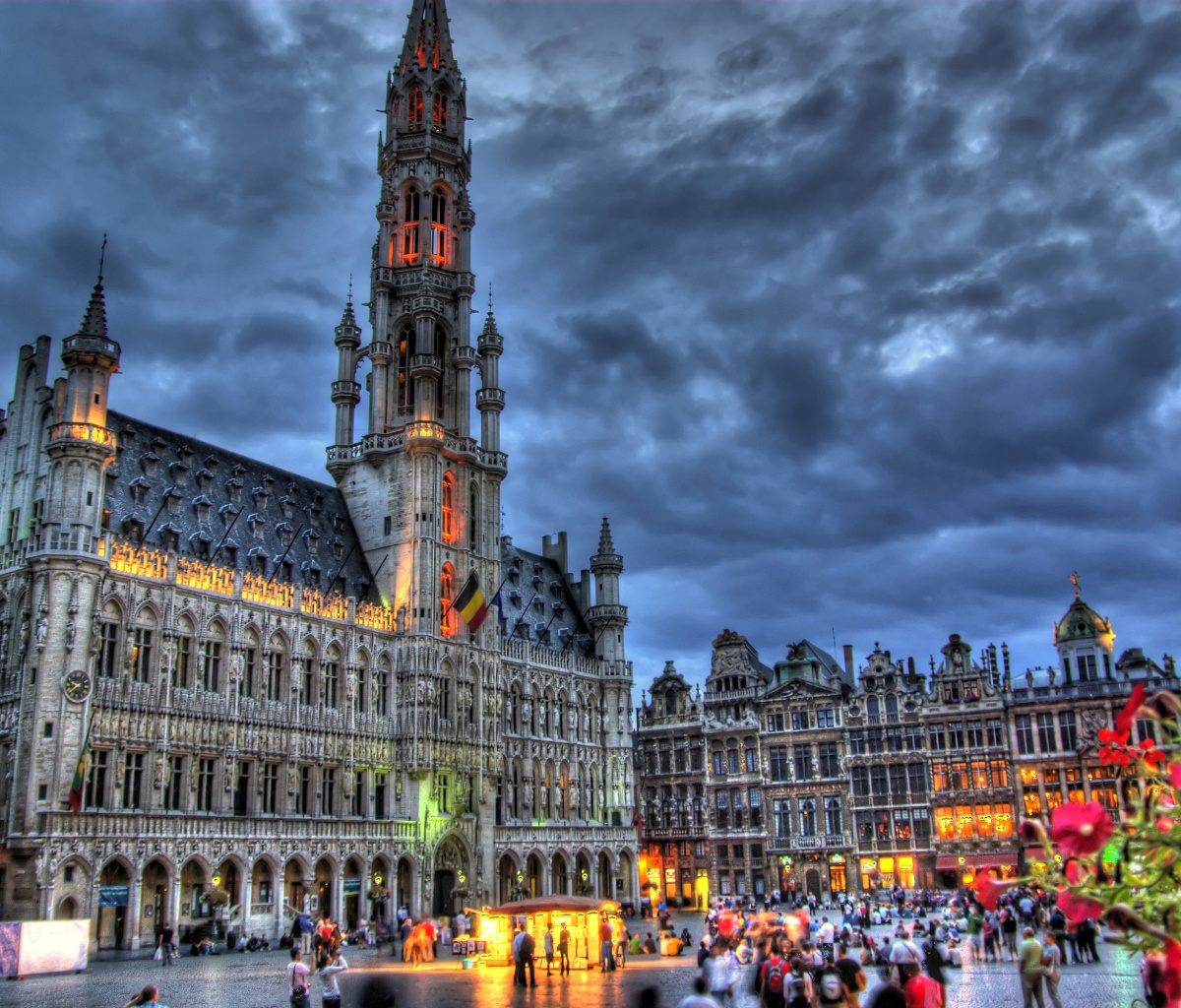 Das Brussels Grote Markt and Town Hall Wallpaper 1200x1024
