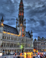 Brussels Grote Markt and Town Hall wallpaper 176x220