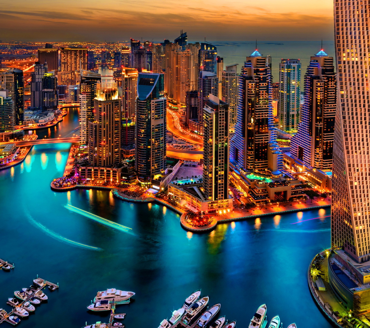 Fondo de pantalla Dubai Marina And Yachts 1440x1280