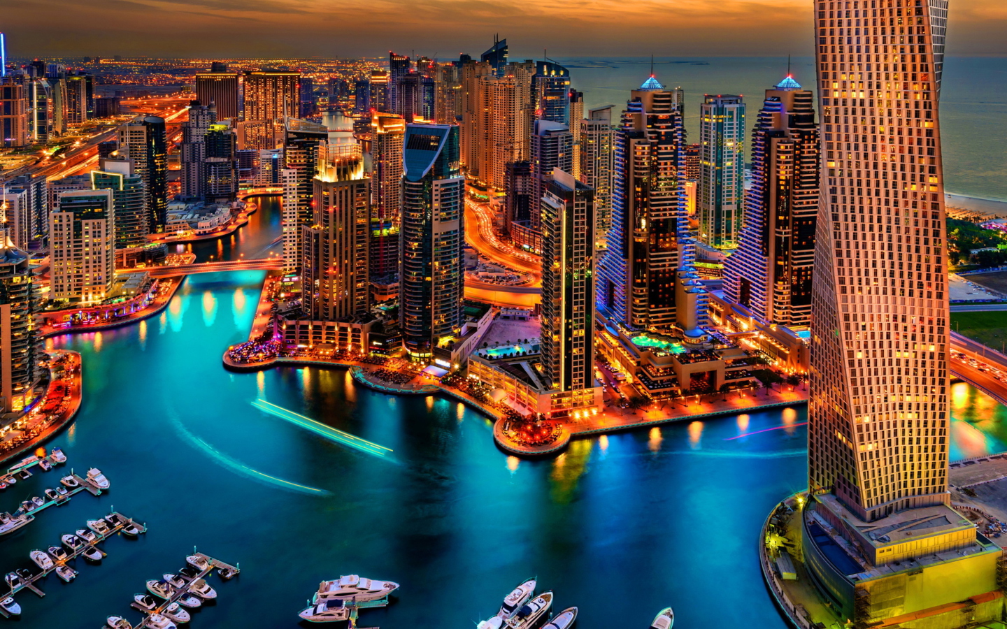 Обои Dubai Marina And Yachts 1440x900
